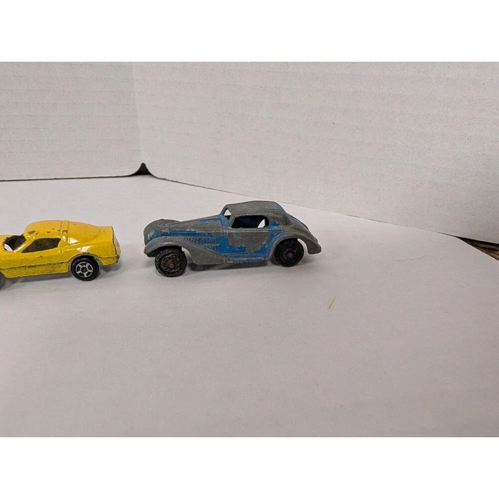 Lot Of vintage Tootsie cars and one Matchbox car Retro toys